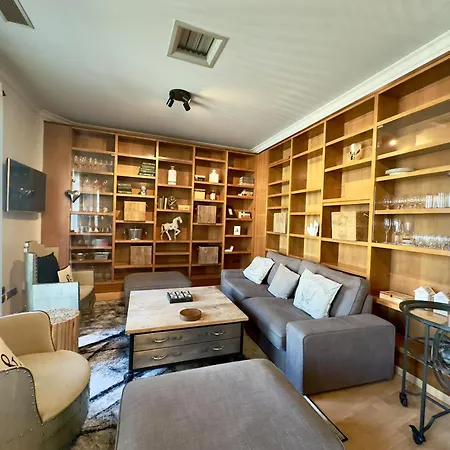 דירה Urbe10 Plaza De Uncibay 3 Bedrooms Apatment מאלגה